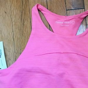 Outdoor Voices | Tech Sweat Crop in Coral